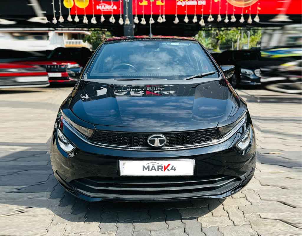 Tata Altroz XZ Plus S Dark Edition Automatic Petrol 2022